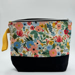 Load image into Gallery viewer, Sac à projet moyen / Medium project bag – ZIP - Wildwood Garden Party - bleu
