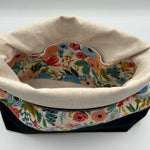 Load image into Gallery viewer, Sac à projet moyen / Medium project bag – ZIP - Wildwood Garden Party - bleu
