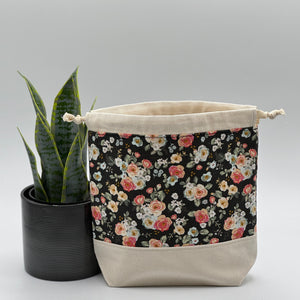 Petit sac à projet / Small project bag - Gingham Gardens - Floral Charcoal