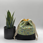 Charger l&#39;image dans la galerie, Petit sac à projet / Small project bag - Bramble - Iris - crème
