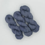 Charger l&#39;image dans la galerie, BFL Gotland Fingering - Bleuet
