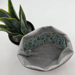 Load image into Gallery viewer, Petit sac à projet / Small project bag - Camont - Menagerie Garden - Menthe
