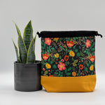 Load image into Gallery viewer, Petit sac à projet / Small project bag - Camont - Poppy Fields - Noir

