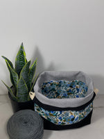 Load image into Gallery viewer, Petit sac à projet / Small project bag – Petite Garden Party - Bleu
