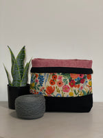 Load image into Gallery viewer, Sac à projet moyen / Medium project bag – Wildwood Garden Party - Rose
